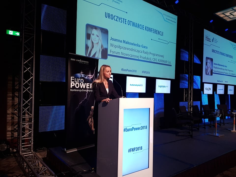 ForumProdukcji's tweet photo. Joanna Makowiecka-Gaca @joannamakowiec2, Prezes Zarządu @karmar_sa oraz Przewodnicząca Rady Programowej uroczyście otwiera #FNP2018. 😎 https://t.co/qJJESOdr9k