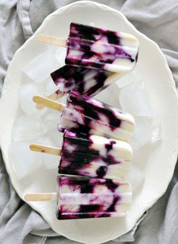 The tempting Yogurt Vanilla Ice Pops are here. Take Tips from Larry Noodles

#LarryNoodles #Food #Chef #YogurtVanillaIcePops

Visit - slideshare.net/LarrysNoodles