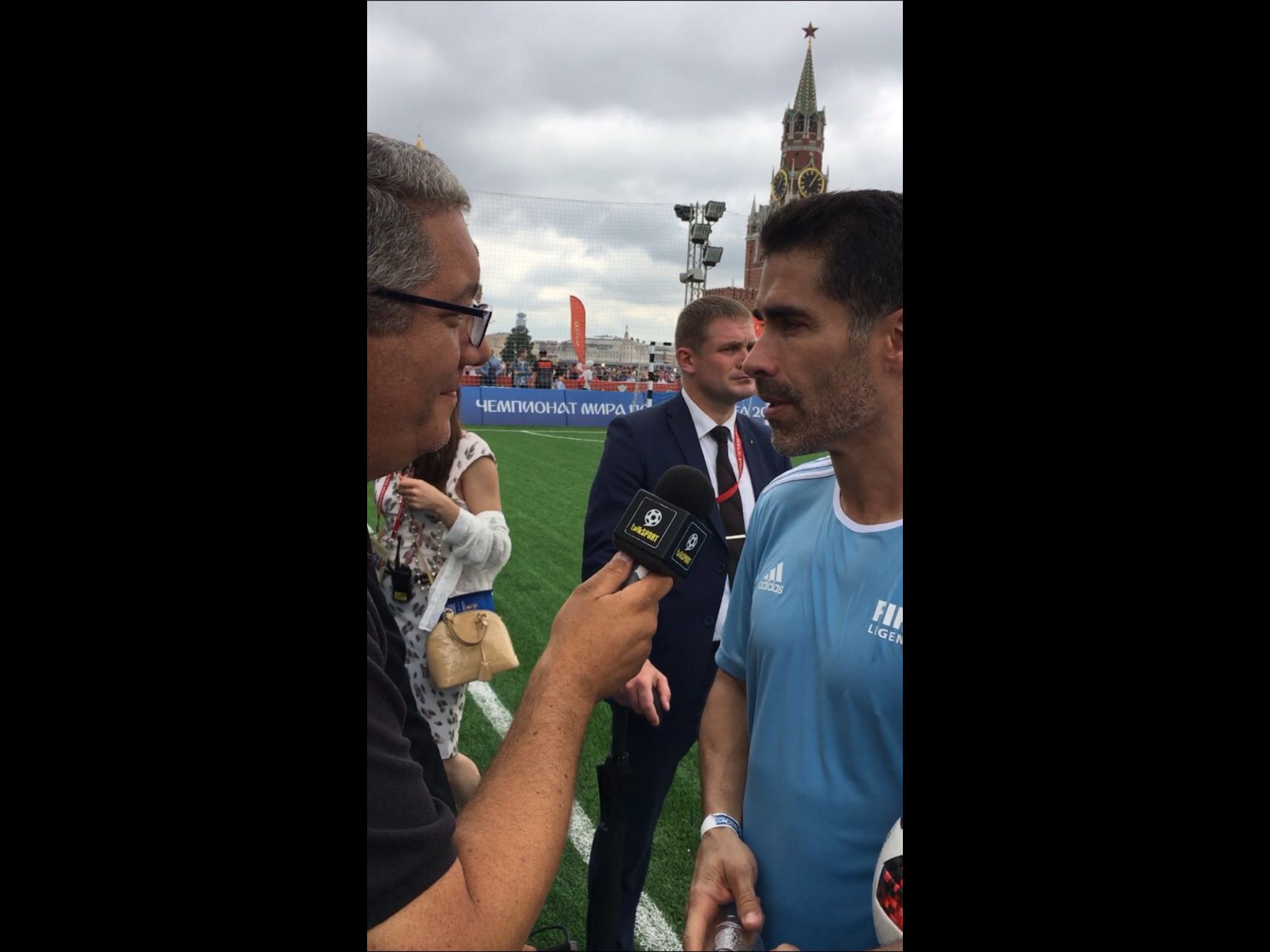 Happy 43rd Birthday to former Villa striker Juan Pablo Angel, have a great day my friend 