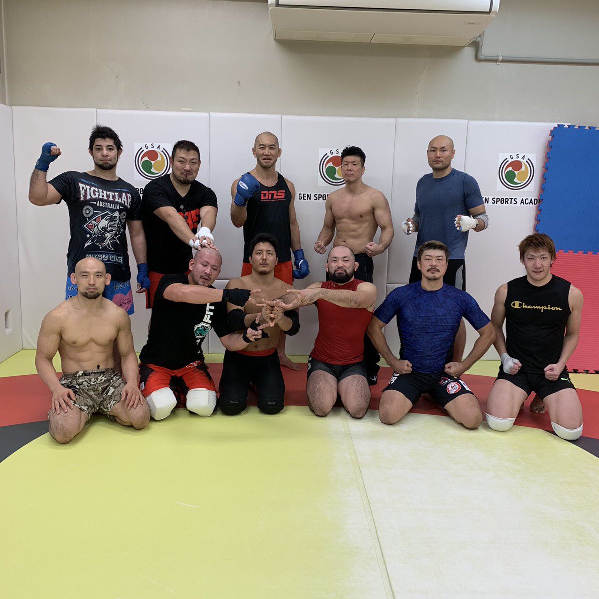 HiromitsuMiura's tweet photo. お久しぶりのGENスポーツ
#adidasmma 
＃GENスポーツ
#龍虎mma https://t.co/22E0TZ993J