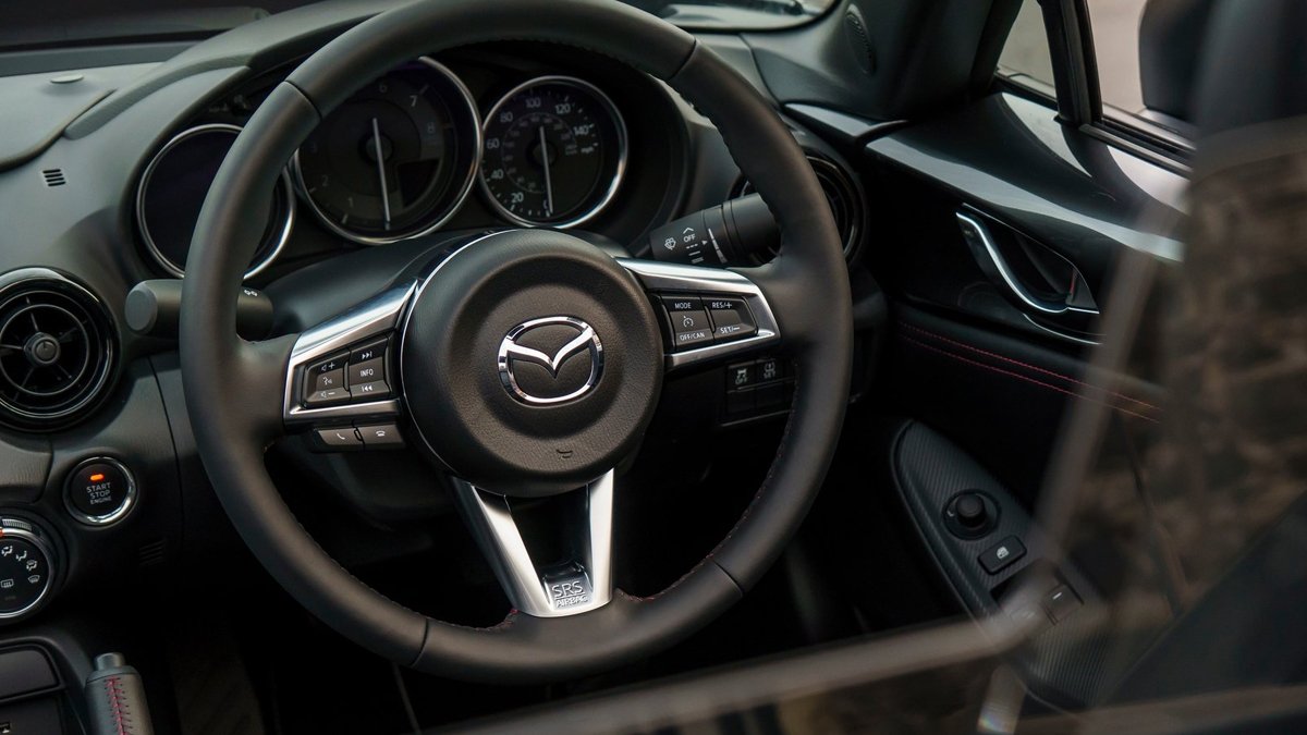 CarshopCoZa's tweet photo. The new @Mazda_SA MX-5 RF is still a very much a Japanese take on a British roadster, even with a funny roof and auto box, says @Calvin_Fisher 

☑ 2.0-litre, naturally aspirated, 4-cylinder
☑ 110kW/200Nm
☑ 0-100km/h: 8.5 seconds

Full review → https://t.co/Jnq0shuKQG https://t.co/OfmAZlkrYG