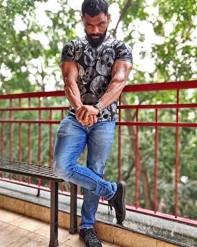 afzalfitnesspal's tweet photo. We all have demons...I just choose to feed mine...#nomoodtowork #devil #devilmode #baddie #villain #beastmodeon#instagood #instamood #instadaily#bestoftheday #gymlife #determination #asthetics #raw #rough https://t.co/0dxLoQPpy5 https://t.co/MPS6KUfn2d