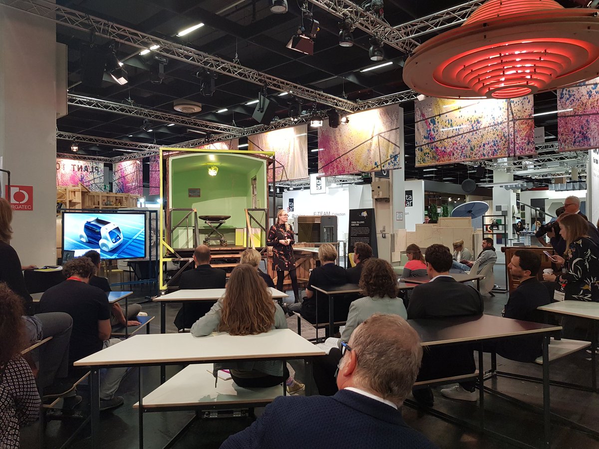 Anna-Carina Kern tweet media