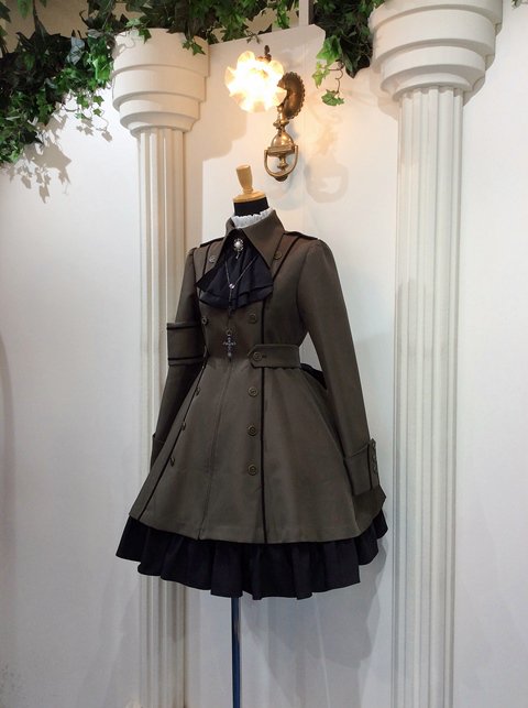 Boz本店 Twitter पर 軍服ワンピース でご愛好頂いております Atelier Bozのミリタリーワンピースが今年も沢山入荷致しております 皆様のご来店心よりお待ちしております Atelierboz T Co Oulupswwxi Twitter