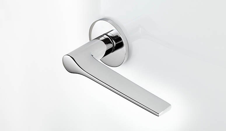 De mooiste deuren verdienen het mooiste beslag profiel-online.nl/de-mooiste-deu…