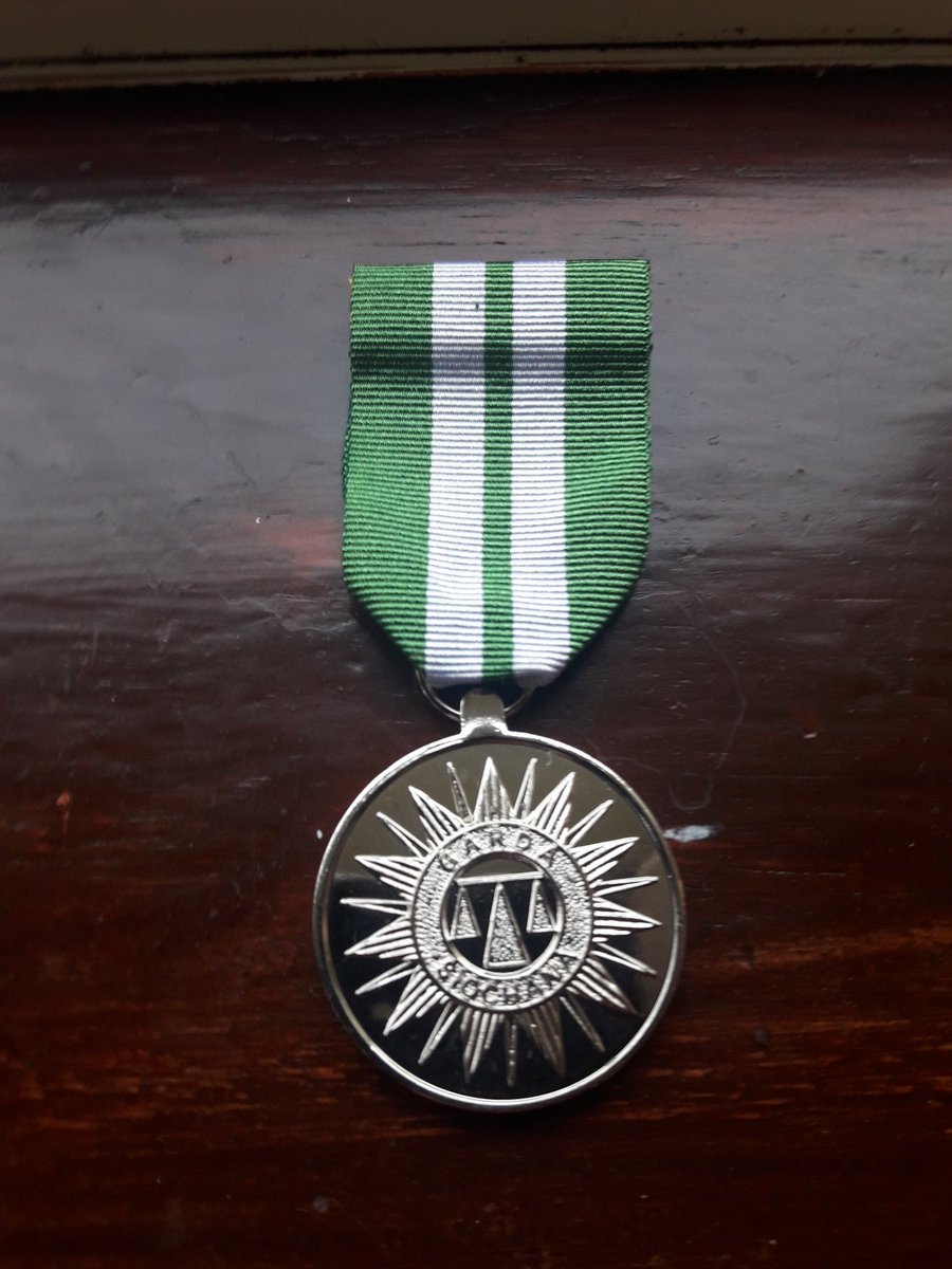 Eugeboland's tweet image. An Garda Siochána Long service medal #timeisflying
