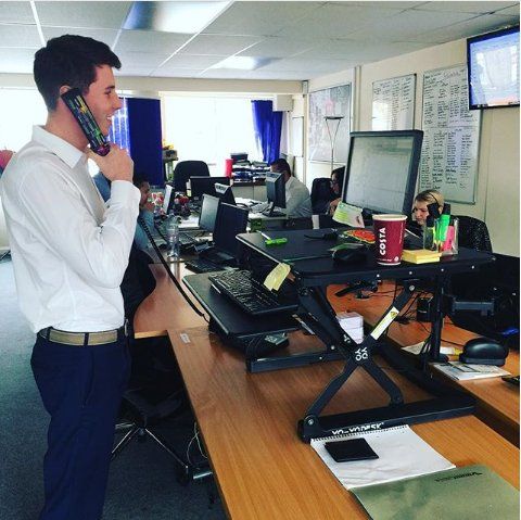 getGBstanding's tweet photo. Switch to #StandingDesk for Improving Your Health. Read More: https://t.co/NXYaEU2AzD @SitStandCom @YOYODESK @BIFM_UK https://t.co/iC8EzmnGLI