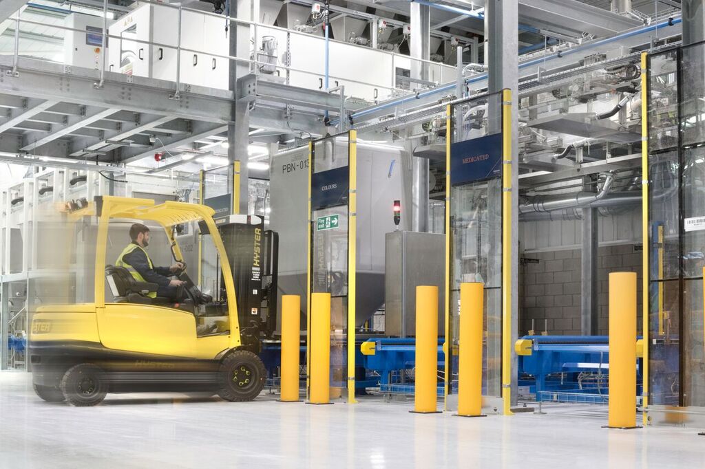 Earlier this month Premier Nutrition opened its most automated manufacturing plant to date, at Fradley Park. This plant expands Premier Nutrition’s production capacity by over 50,000 tonnes/year, adding to existing facilities at the company headquarters in Rugeley.