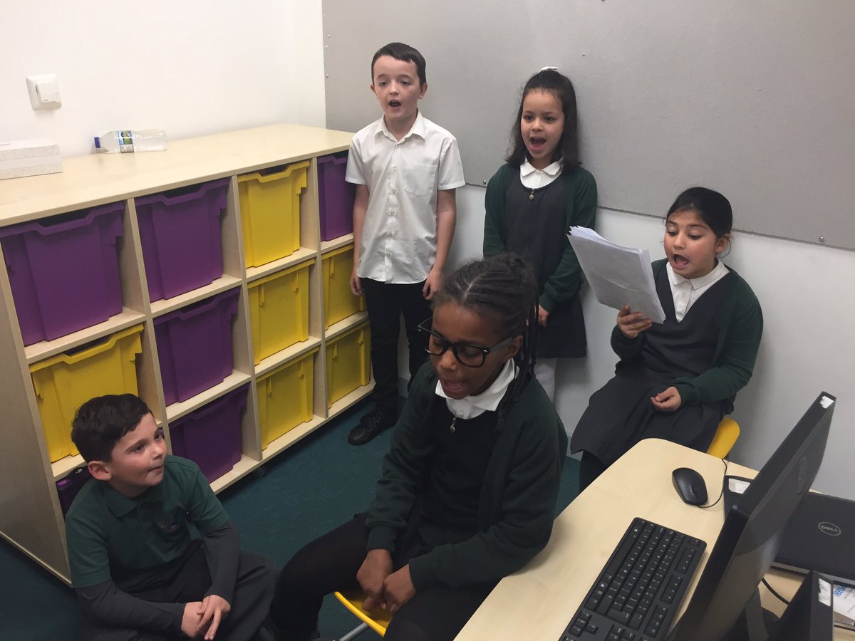 Mrs_RGreen's tweet photo. Dosbarth Planet are busy rehearsing their urban poetry for this afternoons ‘Show Off and Shine’. #collaberativelearning https://t.co/ZMjHTnPVE1