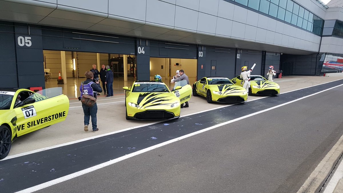 SilverstoneUK's tweet photo. πΈ l Good morning everyone, itβs day 2 of the @McLarenF1 @autosport @BRDCSilverstone award assessments and this morning saw the finalists head out in our Drive Silverstone Aston Martins for their familiarisation laps ahead of their @MSVRacing F2 laps. #MABA2018 https://t.co/OU4uj8n4Mo