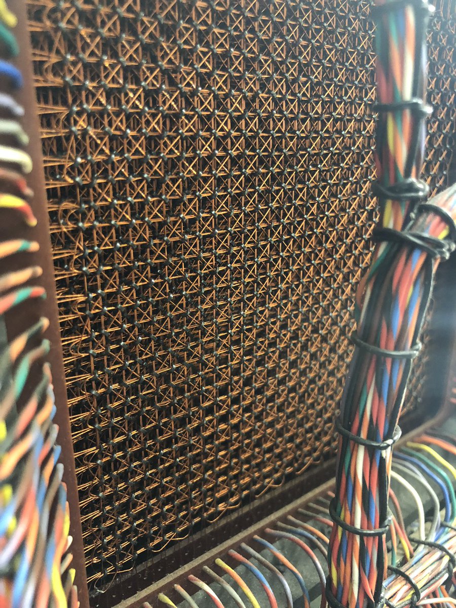 computermuseum's tweet image. Core Memory ... a technology of beauty! Approximately 5kb here!