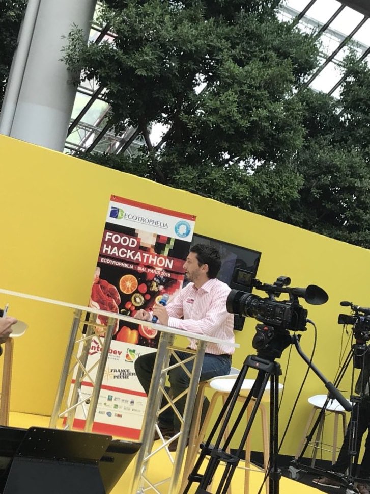 AudenciaFAM's tweet image. After 3 intensive days of work with students from other French students we finally got the results of Hackathon ! With to our projects presentations, we received 3 awards (innovation, feasibility, “coup de cœur”). #SIALParis #Interfel #Interbev  #Ecotrophelia #Audenciamaster