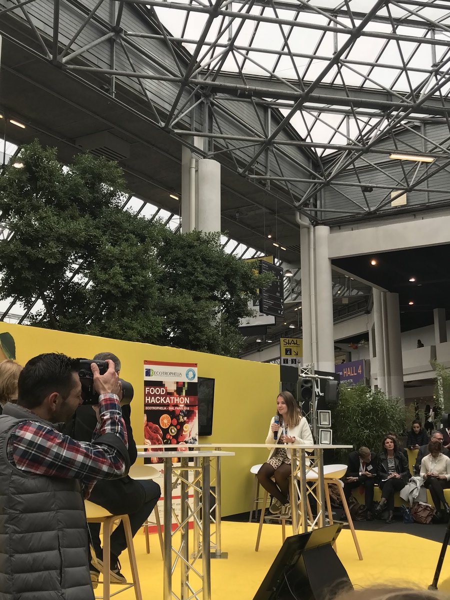 AudenciaFAM's tweet image. After 3 intensive days of work with students from other French students we finally got the results of Hackathon ! With to our projects presentations, we received 3 awards (innovation, feasibility, “coup de cœur”). #SIALParis #Interfel #Interbev  #Ecotrophelia #Audenciamaster