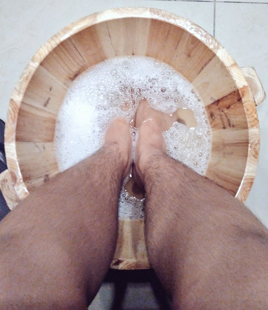 kennethallego's tweet photo. Ending the work week. Wednesday love. #WeekendShifter #WednesdayWeekEnd https://t.co/HKYrYs8auo