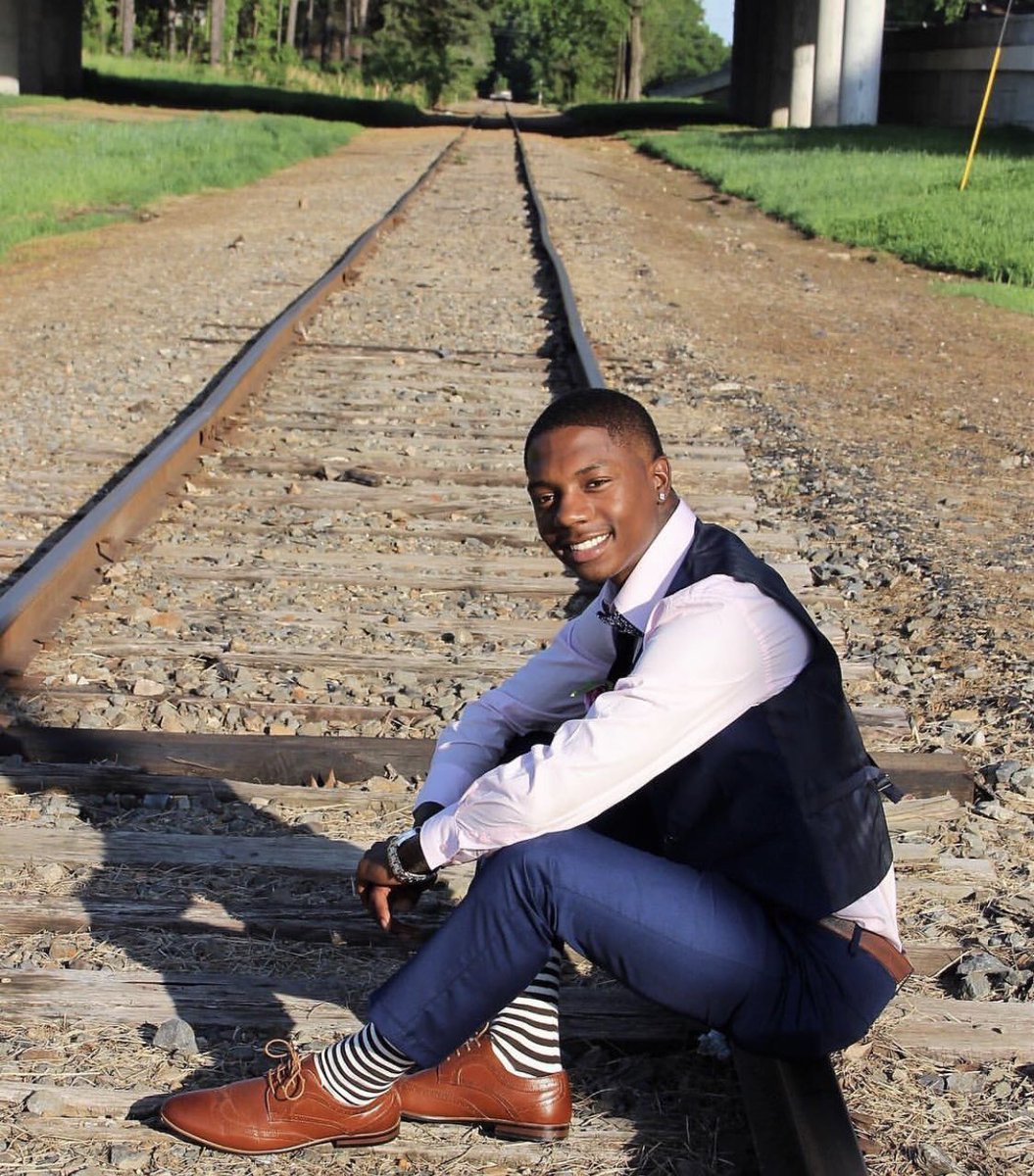 hIlker11t55eth's tweet photo. You had one of the best smiles I ever seen 😪 You was so full of life and energy. I miss you so much bubba 🕊💙 This hurt my heart. #LLB #FlyHighB https://t.co/eoG34cnaMQ