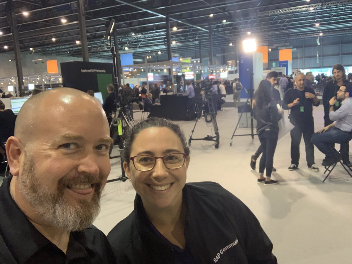 bentley_josh's tweet image. Getting ready for our interviews in the #developergarage @SAPTechEd @sapcp @SAPdevs @SAPCommunity