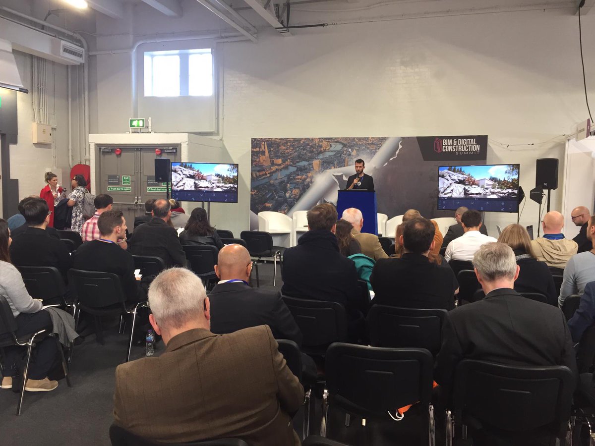 Twinmotion's tweet photo. @Johnad25 @KrasemannMartin @LondonBuildExpo Martin was demonstrating #Twinmotion @LondonBuildExpo, introducing this ultimate real-time #visualization tool for #architectural presentation, #3DImmersion, and #VR exploration. 

@KrasemannMartin #LondonBuild #LondonBuild2018 #architecture https://t.co/4qT3CT4HRj