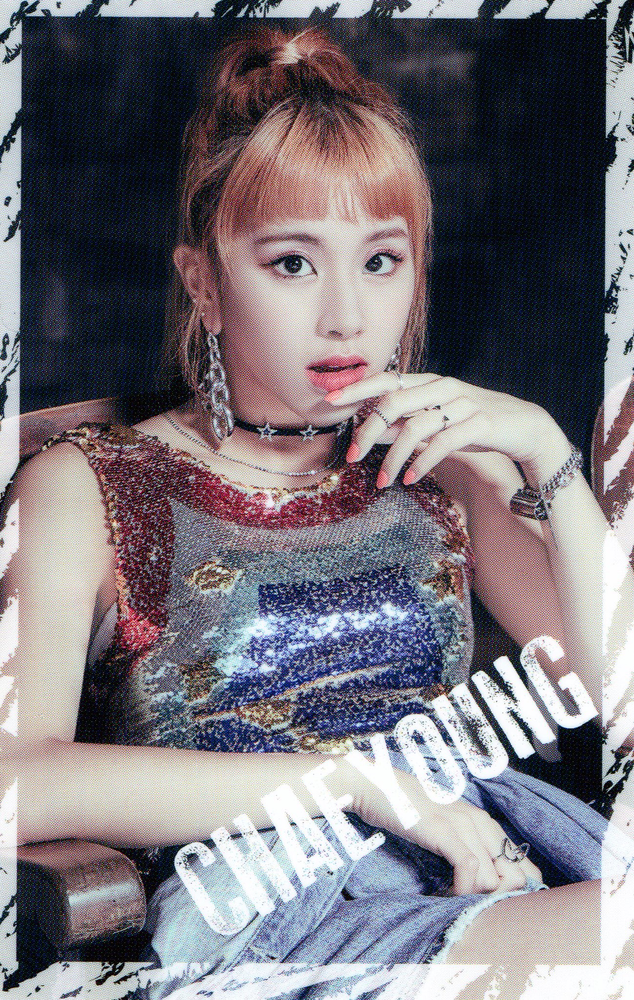 DqR6e8BV4AMJazk.jpg:orig