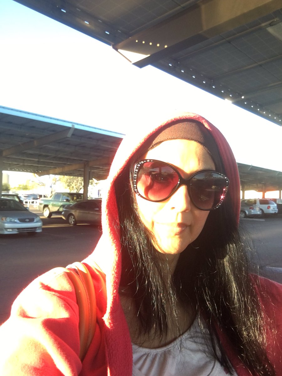 kalpanapandit's tweet photo. #goodwednesdaymorning to all of us! The #winterchill is already gradually setting in !! Let’s all have a #warm and productive day where we can #focus on minute #solidsteps each day toward achieving our #vision and #purpose. Cheers #kalpanapandit #houseofpandit #healthandstrength https://t.co/6z5ZV63GvS