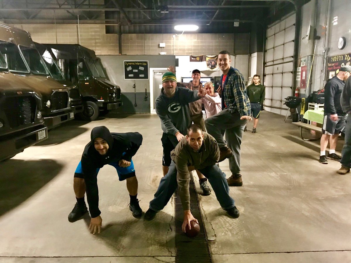 DBjork44's tweet photo. Lombardi preload has the ball! https://t.co/noJ1b1Toim