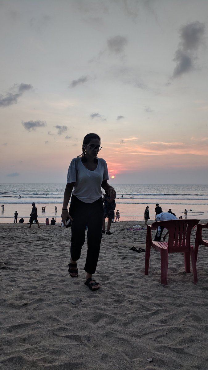 sarah_mbayed's tweet photo. We came here before humans destroyed it #bali #sunset #Indonesia #skycrush https://t.co/4AdE3LZTNR