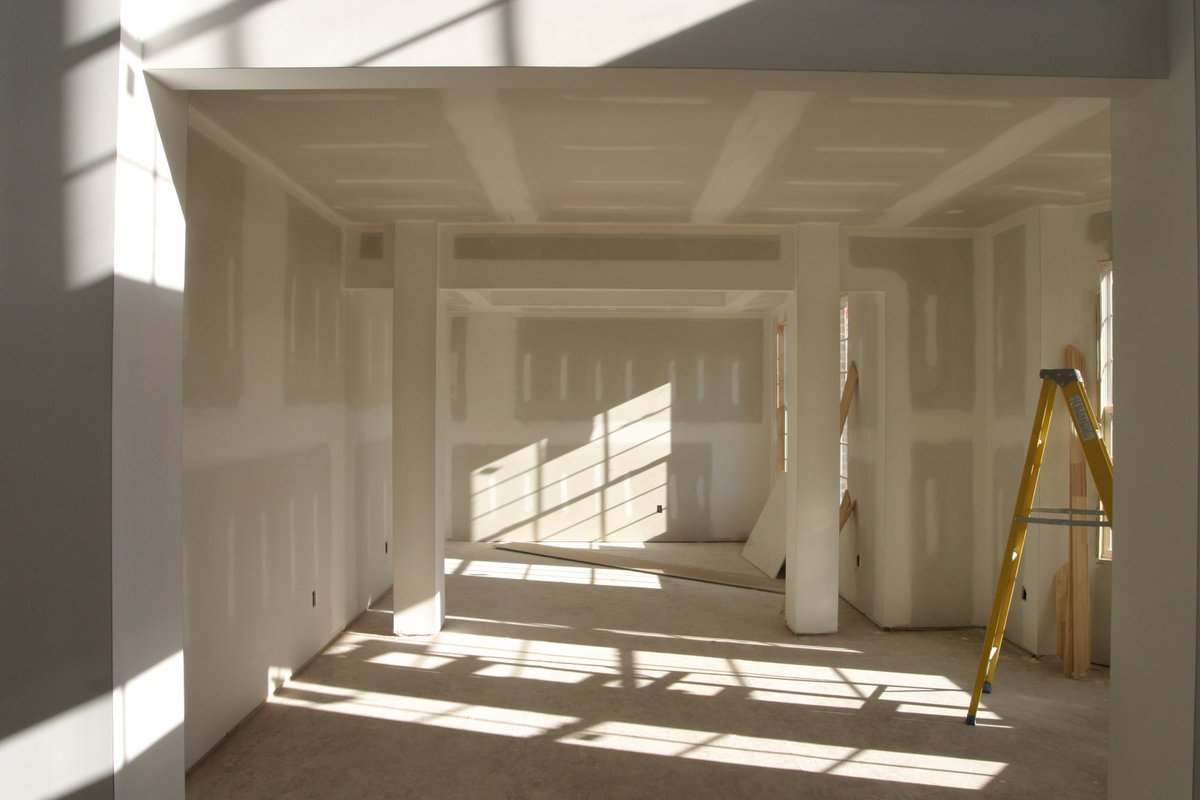 KingspanIns_UK's tweet photo. Can you fix insulated plasterboard to existing plastered walls? Today's blog is filled with everything you need to know! https://t.co/jqStUW1i53 #FAQ #WednesdayWisdom #Kooltherm #K118 #DIY #Insulation https://t.co/7ria2dPhsN