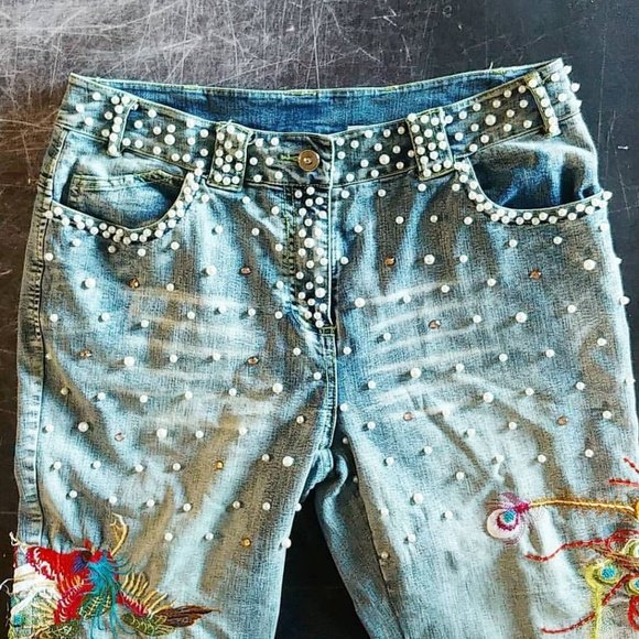 girlygrrl206's tweet photo. So good I had to share! Check out all the items I'm loving on @Poshmarkapp #poshmark #fashion #style #shopmycloset #simonchang #vanessa #brighton: https://t.co/1PXFuFmrva https://t.co/OlDn81trok