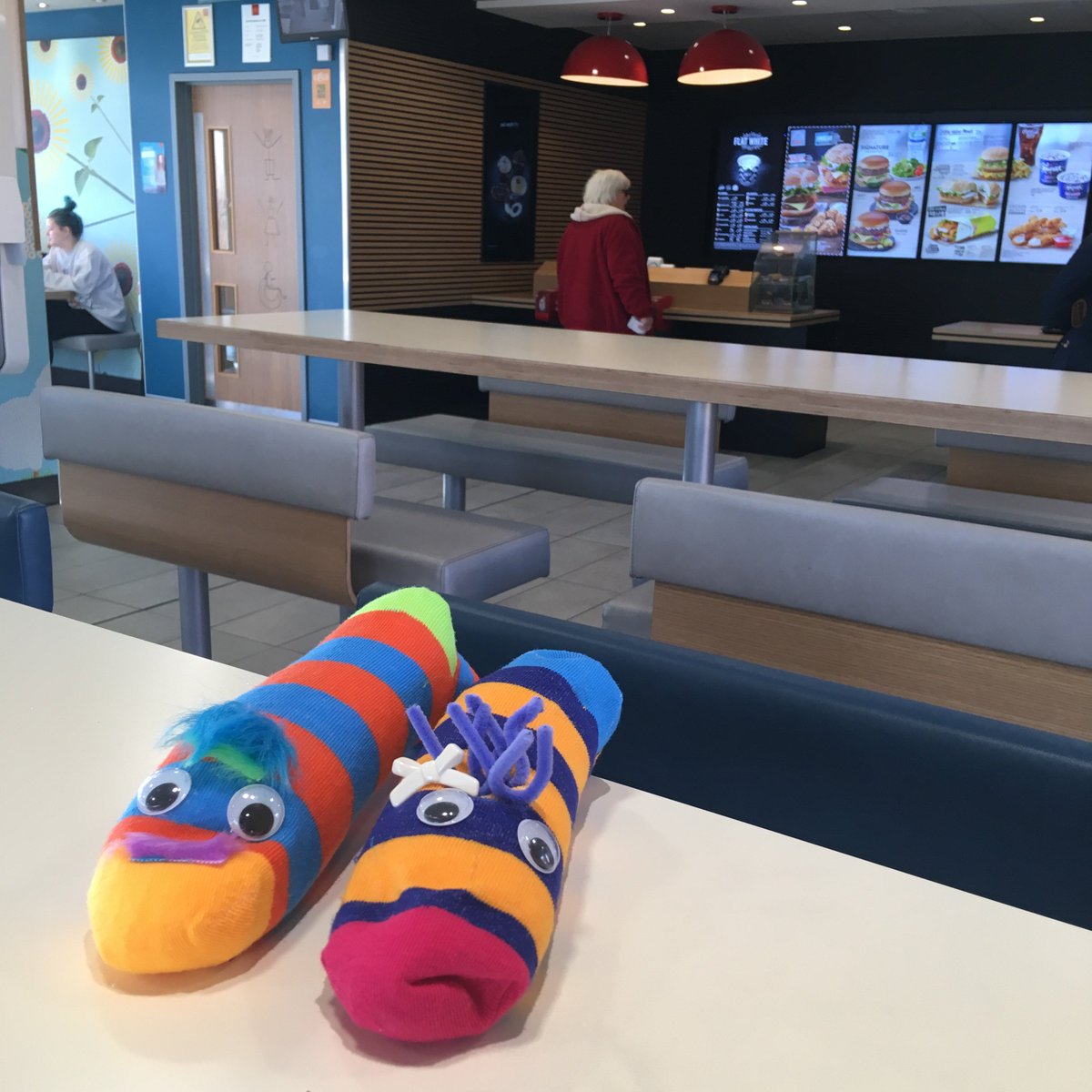 AffinityLancs's tweet image. George has taken Belinda on a date this week... and she absolutely loves it ❤️😋  Can you guess where they have gone? #WheresTheSockWednesday #ThatsHandy