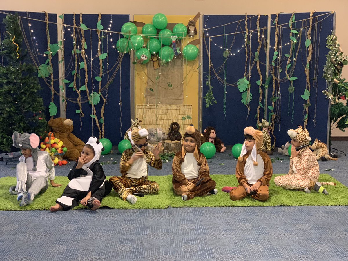 GoalsUAE's tweet photo. Giraffes CAN Dance! We had an amazing final performance for our annual workshop series with @ECAEinfo. Our cast spent five weeks engaging in drama games, movement exercises and script reading and we could not be more proud of their efforts! #inspire #autism #inabudhabi #goalsuae https://t.co/DEqQIgtFMg