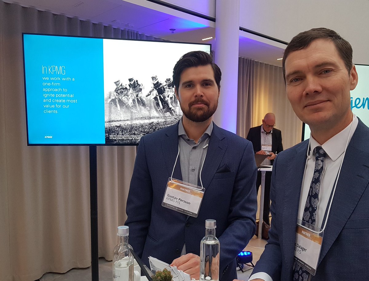 ManagementEv's tweet photo. Team KPMG at #EuropeanAI18 - ready to continue discussions with our guests! #managementevents https://t.co/teGaf77qkq