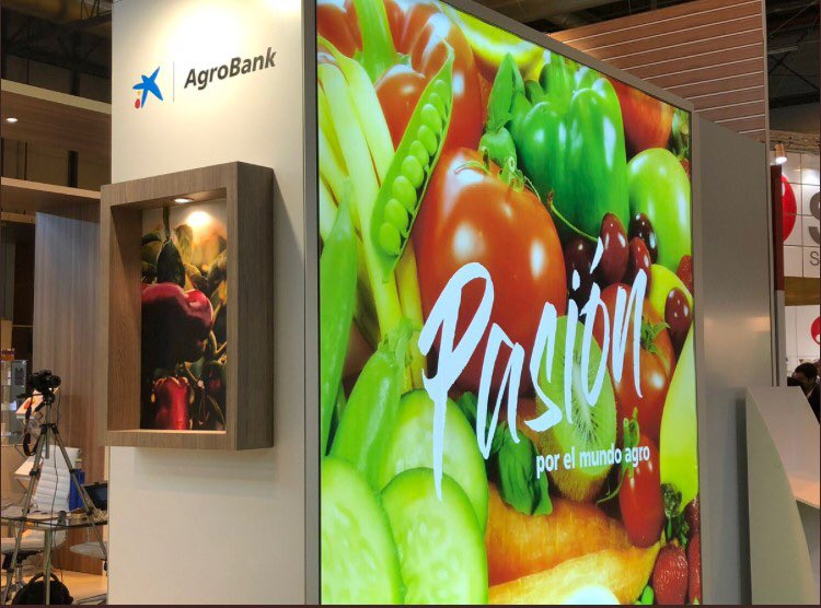 caixabank tweet picture