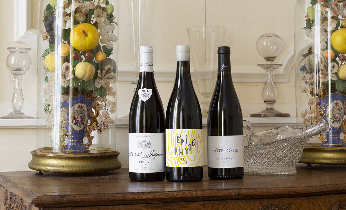 viamowines's tweet photo. ✨Haute couture pour cette box collection n°4 ! Des cuvées gourmandes avec de belles expressions de terroirs. Réassort dispo pour les membres!🙏 #viamo #redwine #vin #bio #lutteraisonnée https://t.co/4hHUYVuj4t https://t.co/x3brR6VRuC