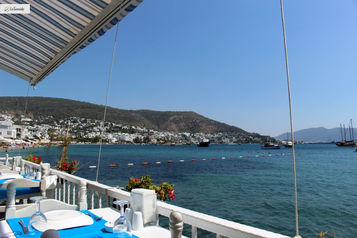 letouristema's tweet photo. Herkese Merhaba : #Bodrum, l’une des plus charmantes stations balnéaires de la mer Égée. >> Guide de voyage : https://t.co/AsfE1Ffk7O
Insta : @letouriste_ma >> https://t.co/g98elp1xzI

Teşekkür Ederim ;) #Turquie https://t.co/kxTDaYpJtc