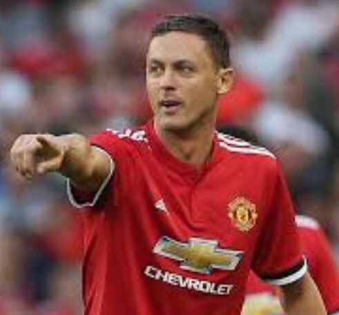 cutlomm's tweet photo. @derradjihafidكنت اسمع  « لمن يا ماتيتش » و كانه اضاع كل التمريرات 😂
#matic #manjuv #nemajamatic https://t.co/nqQjBtkrmC