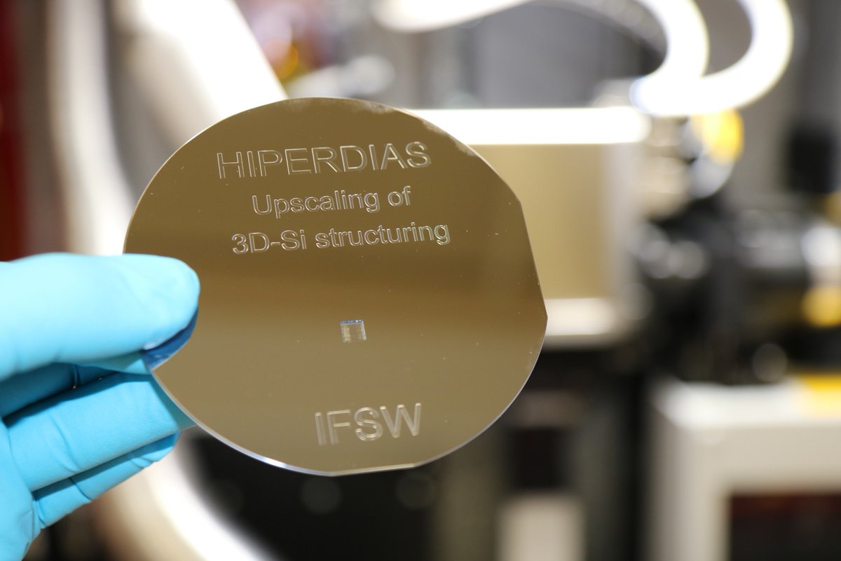 Progress has been made at the @UniStgt_IFSW with the development of #laserablation process of silicon, one of the main application areas of the @HIPERDIAS Project! Full story on our website - goo.gl/NV9Nfj @Photonics21 @PhotonicsEU #photonics #H2020 #ultrafast #laser