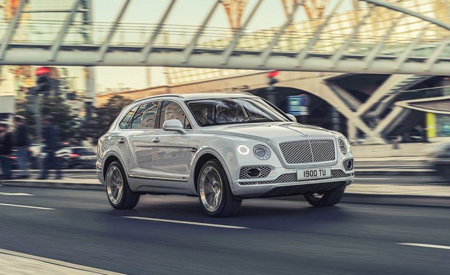 automovilers's tweet photo. ¿Cuál os gusta más? #Automovilers https://t.co/XVLXWC0GIk