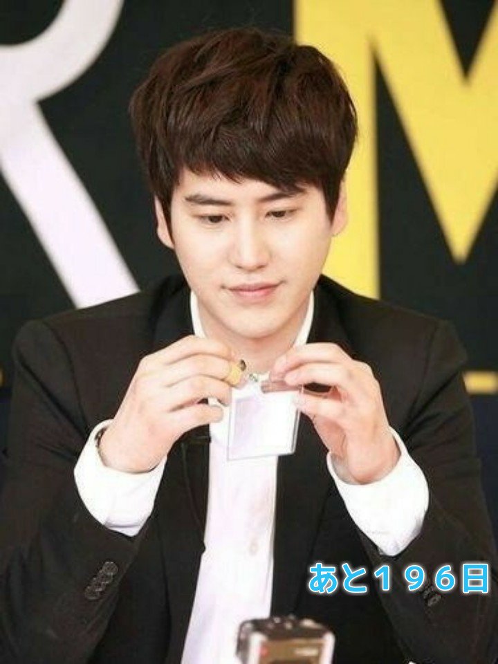 GYU13259528's tweet photo. D-196
ใใจ๏ผ๏ผ๏ผๆฅ
#๊ทํ์_์ฌ๋ํด
#waitingforkyuhyun
#Kyuhyun
#๊ทํ
#D_196 https://t.co/5MsJ0cKtHN