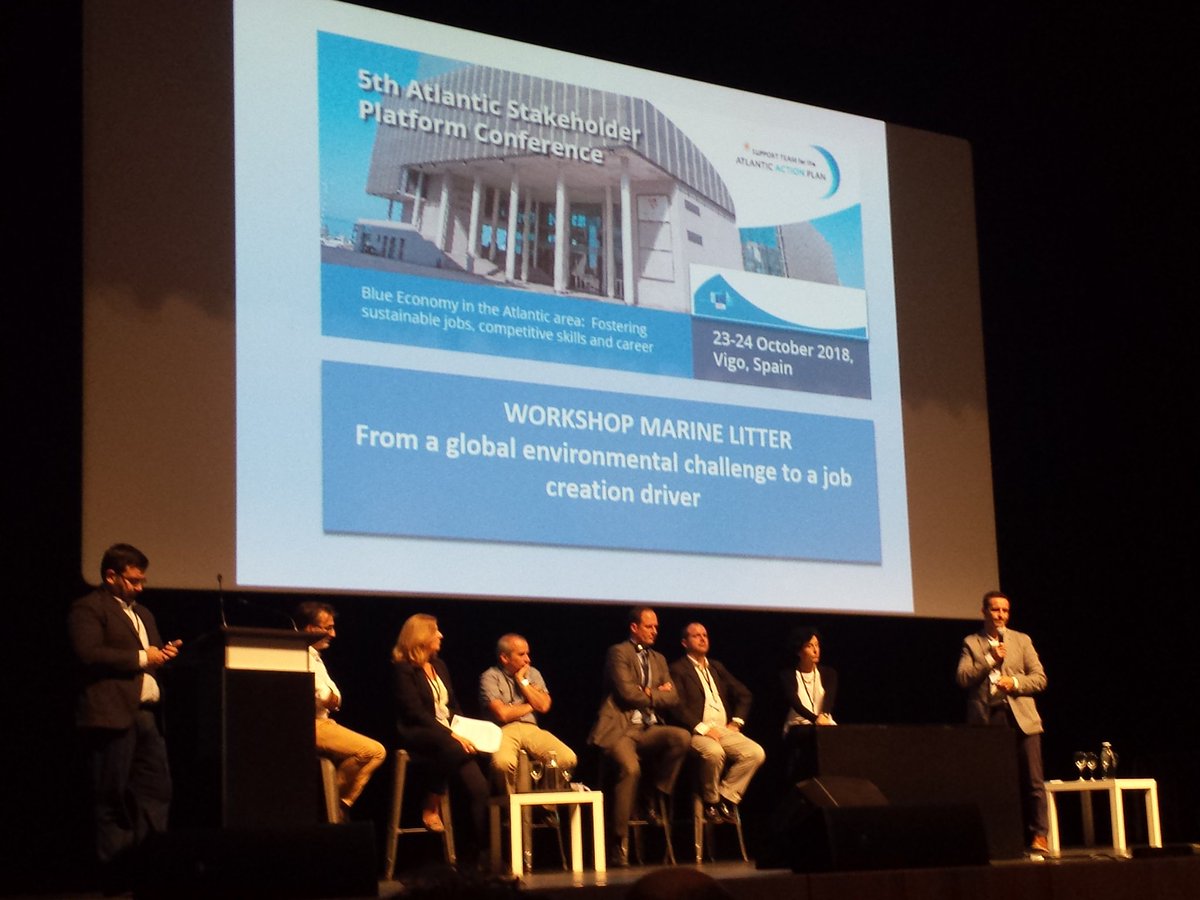 Channel_Manche's tweet photo. Marine litter and the circular economy in the @ EUAtlantic area currently being discussed in Vigo #ASPC2018. "We are approaching an era of paying back a service."
#ChannelManche #Interreg https://t.co/Ayvw66Kwhn