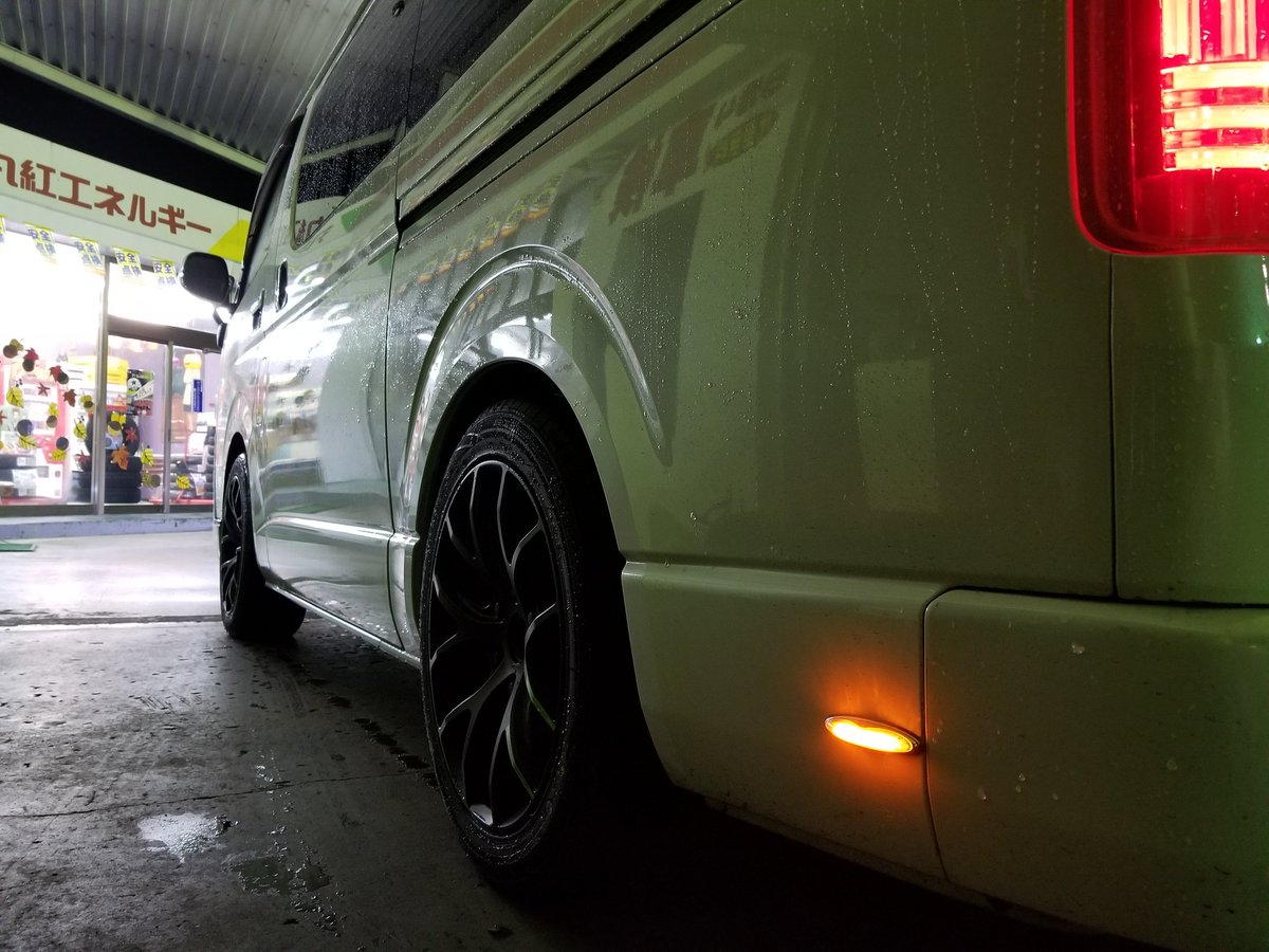 takar34gtr's tweet photo. 15インチ→18インチ
ん~良い感じ😚
#ハイエース #インチアップ #18インチ
#M・TECHNO #エムテクノ #MTS #SSL6 #LMSedition #コンケープ #マットブラック #ツライチ https://t.co/zp78iEAK4p
