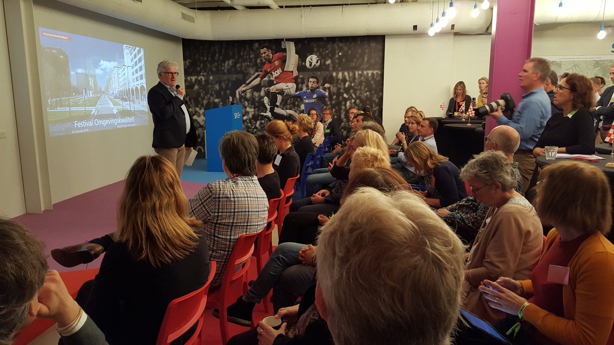OmgevingswetNB's tweet photo. Het Festival Omgevingskwaliteit is van start. Op een ontwerpende manier aan de slag met initiatieven, waar kan dat beter dan op de #DDW18! #FO2018 #omgevingsvisie https://t.co/S864eb4W3Z
