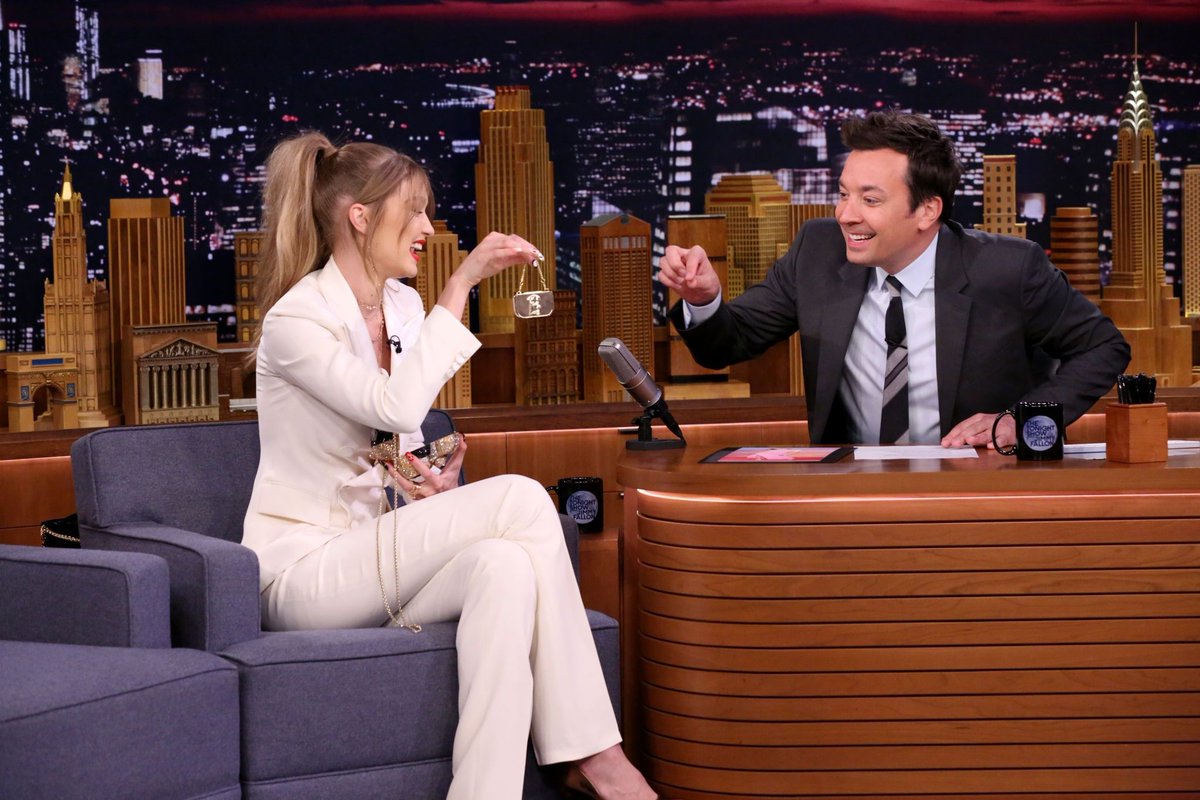 Gigi Hadid Source On Twitter October 23 Gigi Hadid At