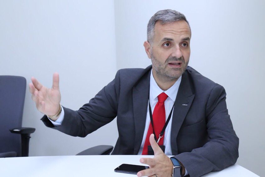 مدير المبيعات الإقليمي في #الشرق_الأوسط وشمال #أفريقيا لـ "الجزيرة أونلاين":
شركة "سكيور لاند كوميونيكيشنز" رائدة في الاتصالات الآمنة والمشفرة ووجودنا في #السعودية⁠ ⁠ مهم
al-jazirahonline.com/news/2018/2018…
@Airbus_SLC #Airbus @Airbus_SLC_MENA