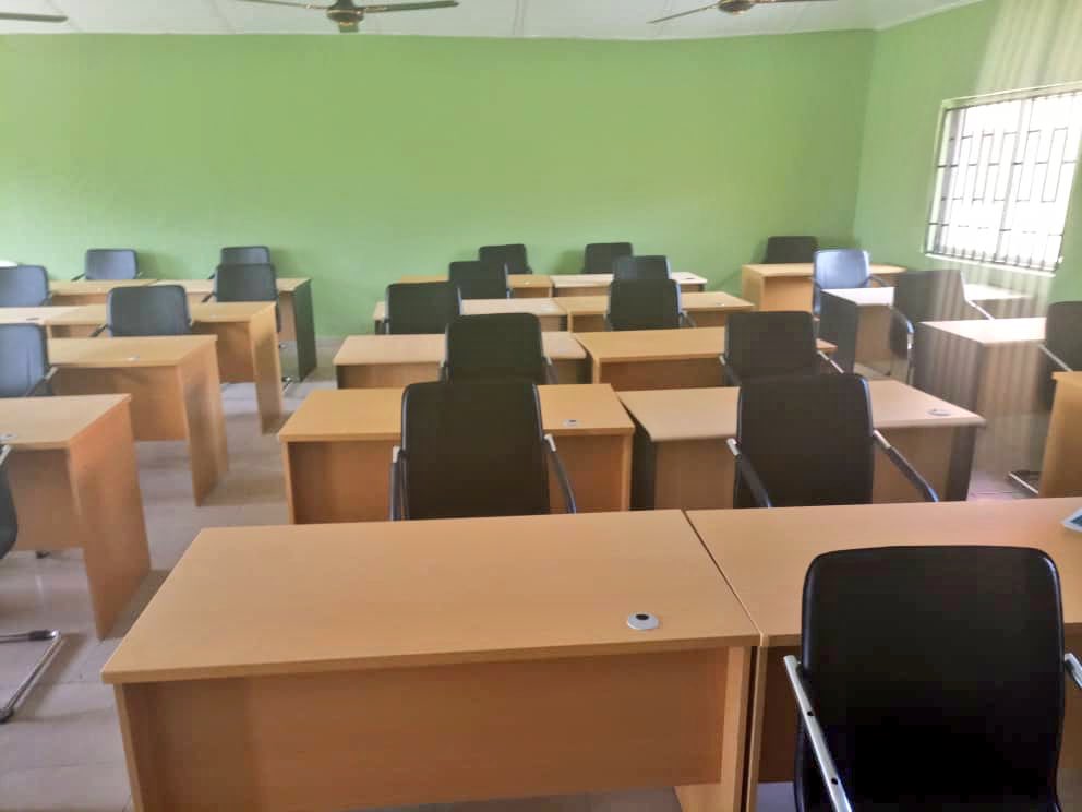 namel_ng's tweet photo. Operators and Technicians under the programme will be trained by @JohnDeere in collaboration with Nigeria Mechanization Capacity Building Institutions. #MechanizedAgriculture #Agribusiness #Tractorization #Agric #AgroFinance #NAMEL #FMARD #JohnDeere https://t.co/5oQ9yZnWPS