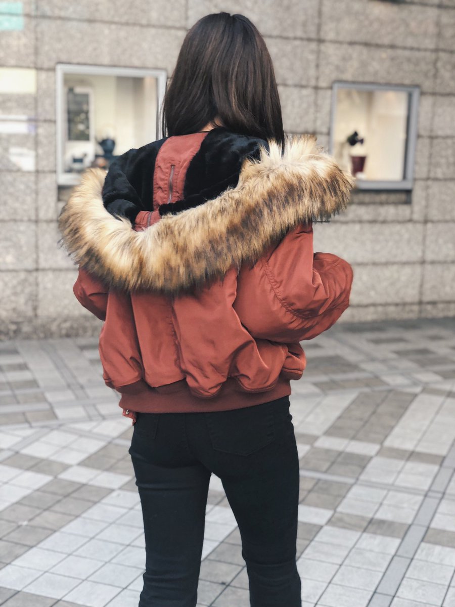 0919tomoko's tweet photo. 去年買いそびれてしまった方は是非 🔥
今年も人気のN2B入荷するよ ❗️
新色加えて登場 ✨
さらにさらに‼️
エモーションデニムからフレア型が 🤤
大好物のフレアもちろんGETした ✌︎笑
▶️https://t.co/mHe6KNqKOS https://t.co/BkrETwnLws