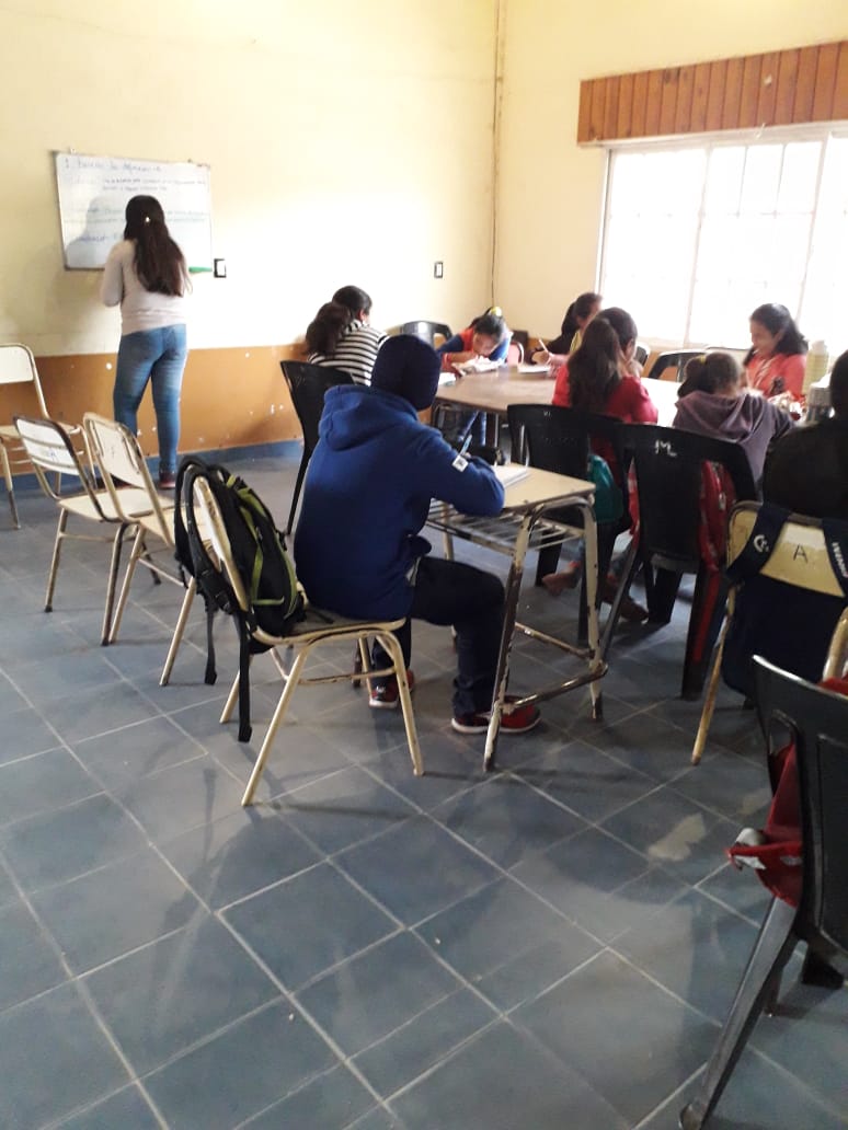 Pablo94866072's tweet photo. 6to grado de la Esc Antártida Argentina N°4510.- Las Lajitas . Trabajo sobre la prevención y erradicación de violencia de genero. #LaEscuelaSaledelAulaSalta  @UrtubeyJM @MariaElu15 @aniberruezo @fguillesaavedra @laesc https://t.co/GBzyDQ1yyC