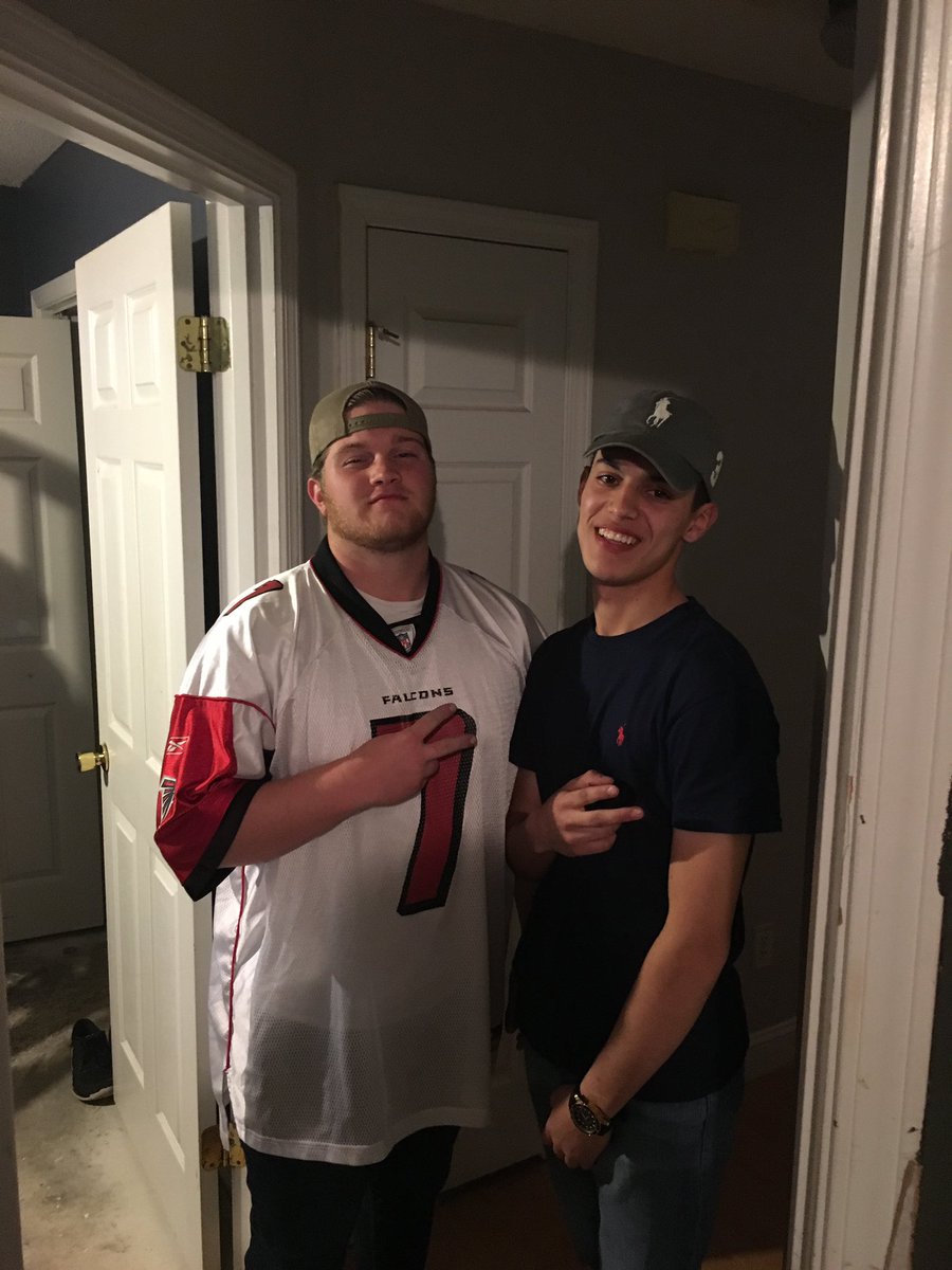 sebash2428's tweet photo. Happy Birthday Drawww @daltoncraig33 https://t.co/QpEMc92W2L
