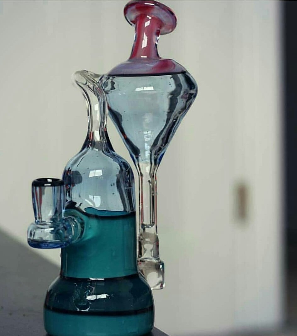 Brownglass_'s tweet photo. Recyclehair
 #cfl #chillum #brownglass #pipe #pipes #drys #hammer #hammers #bubbler #sherlock #bong #glass #boro #borosilicate #aquaazul #recycler #rosin #coldworked https://t.co/vKGD4BjeWs