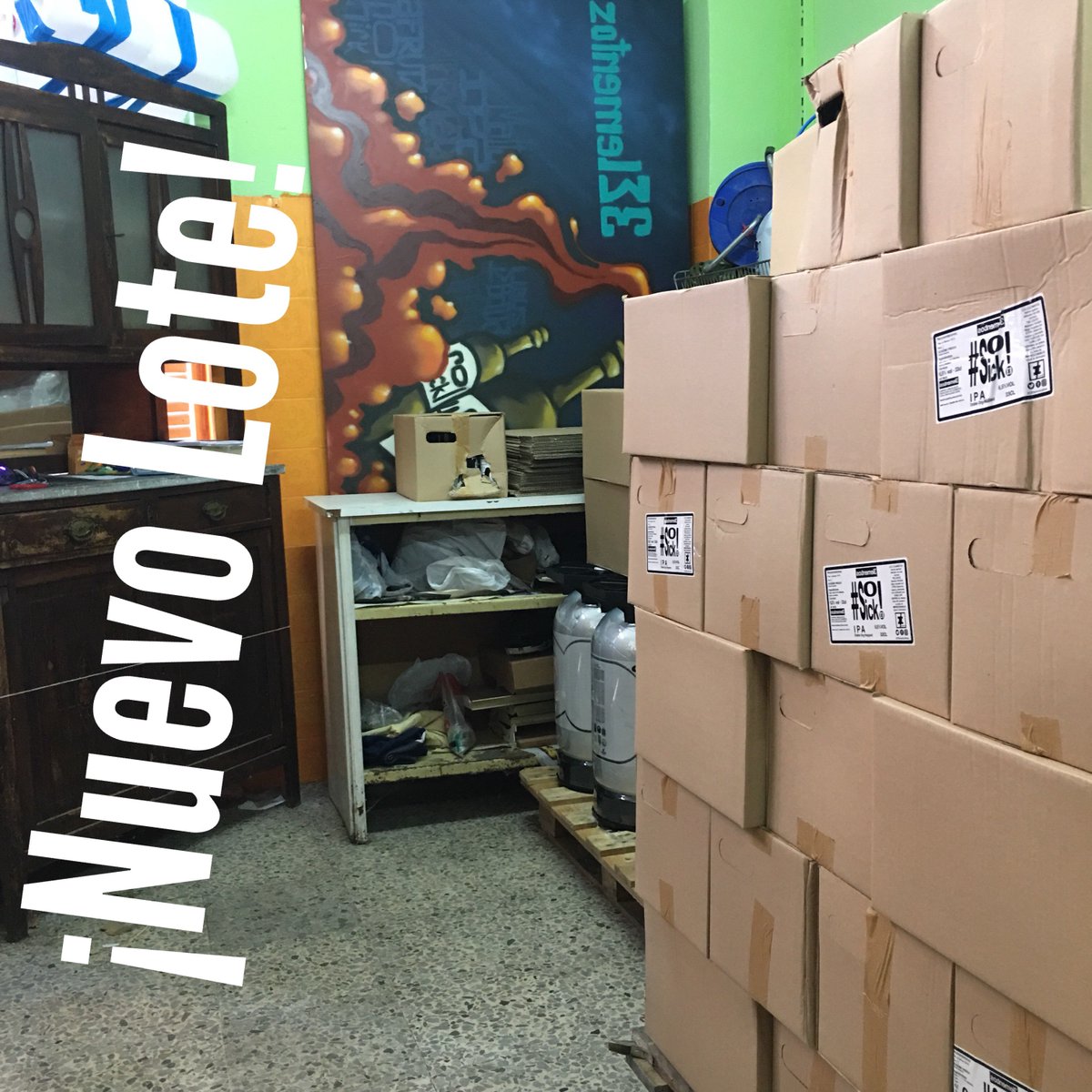 3ElementosBrew's tweet photo. Por fin presentamos nuestro cuarto lote, el primero fabricado en @CervezaDougalls y como siempre... ¡Estamos que nos lo quitan de las manos Oygan! Repartimos a península y baleares... en 24/48h puesta en casa!
.
No hay excusas para no disfrutar de una buena #SoSick #SoIPA #Beer https://t.co/itFwsWCzbJ