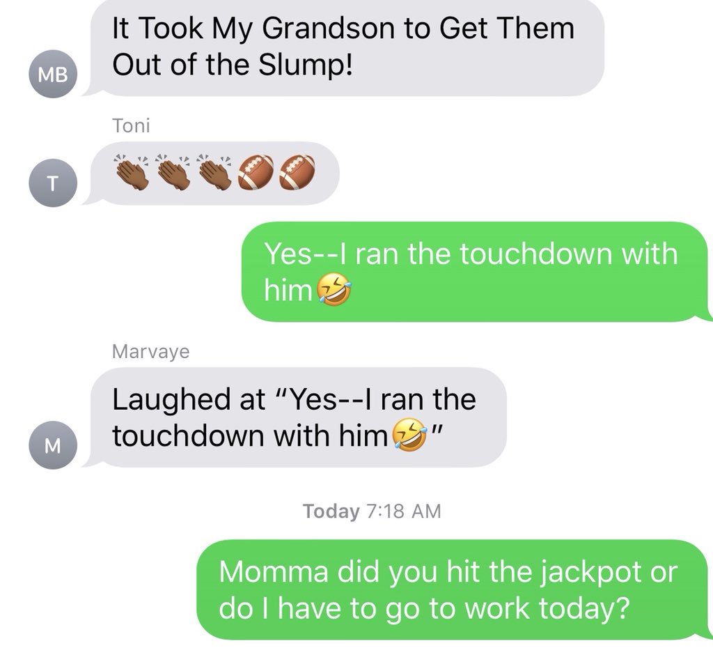 RozalynnGoodwin's tweet image. Family group text this AM at the bottom...😆 #MegaMillons #ireceiveit