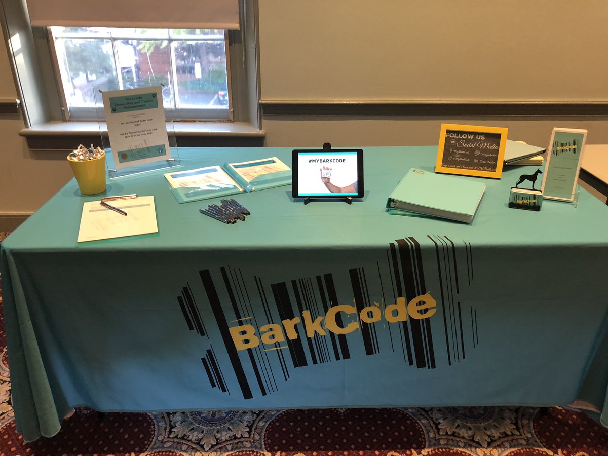 MyBarkCode's tweet photo. Thank you @AmericanPetPros and @PetConnectApp for a wonderful night of Networking! #MyBarkCode https://t.co/lcVtX8gkx9